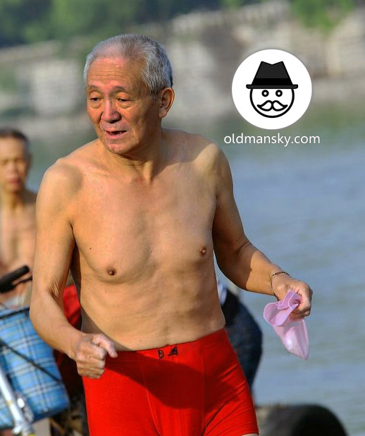 White hair old man wore a red underwear went swimming by the river_02